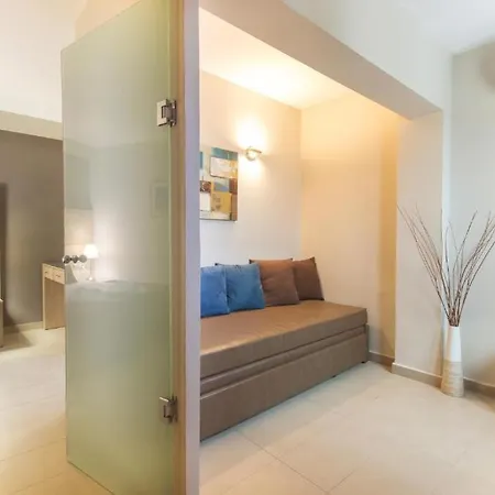 Aroma & Aparthotel 3*